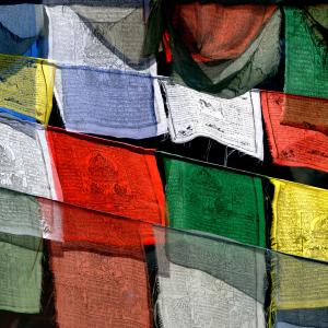 Atrae nuevos clientes con nuestras banderas tibetanas